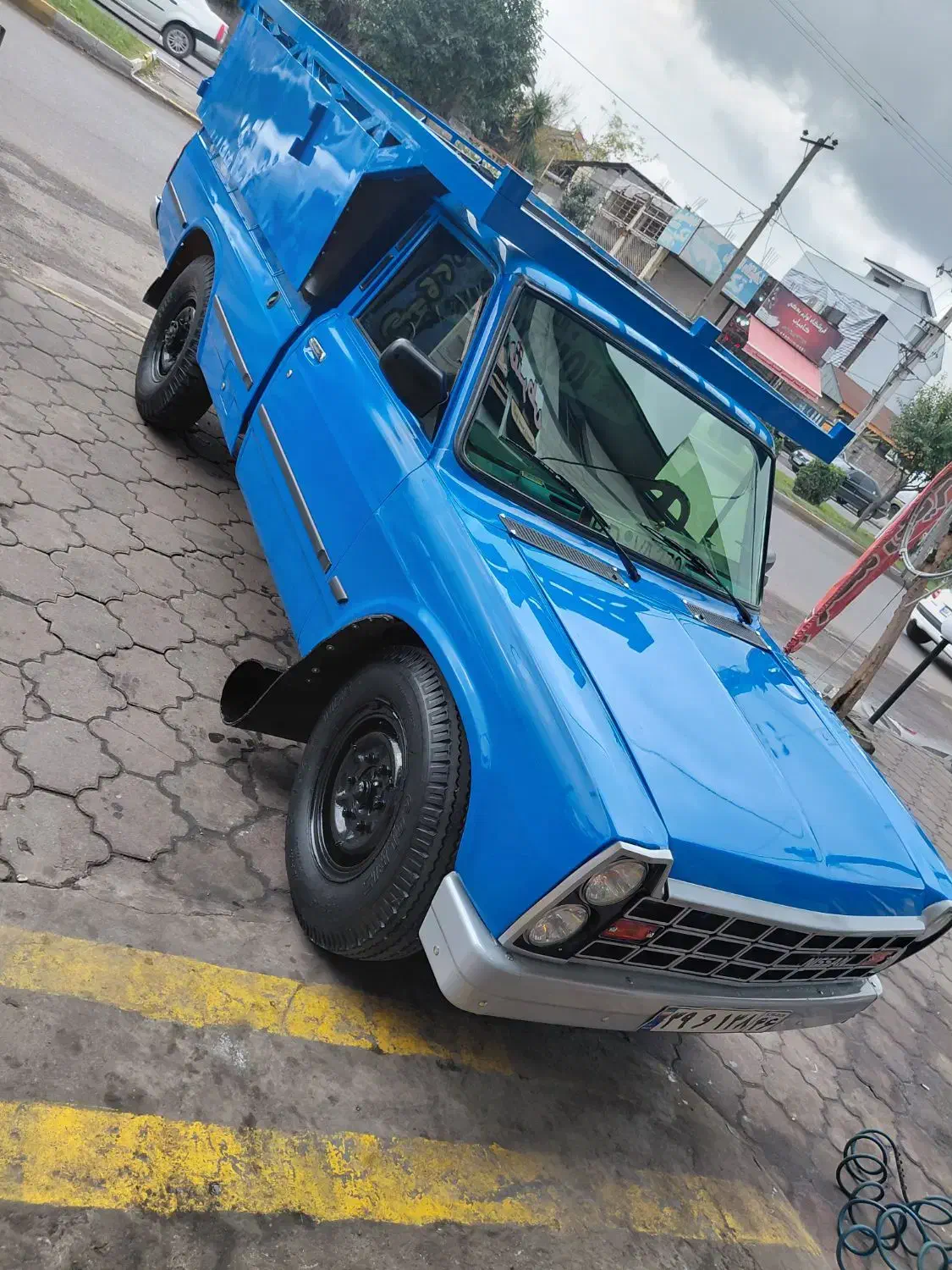 نیسان|خودرو سواری و وانت|سنگر, |دیوار