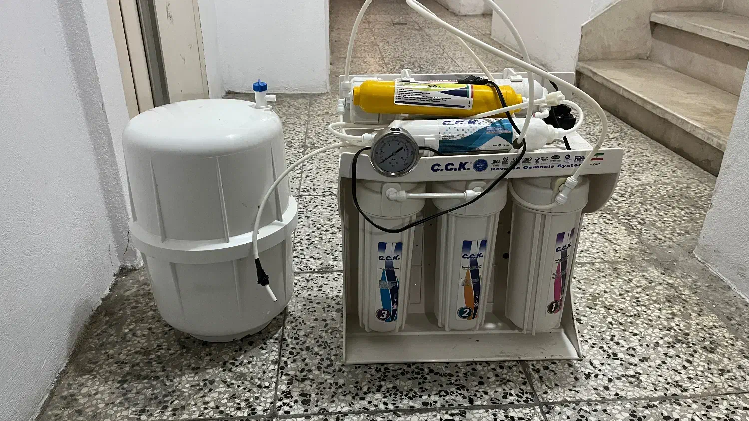 دستگاه تصفیه آب|آبسردکن و تصفیه آب|ساری, |دیوار