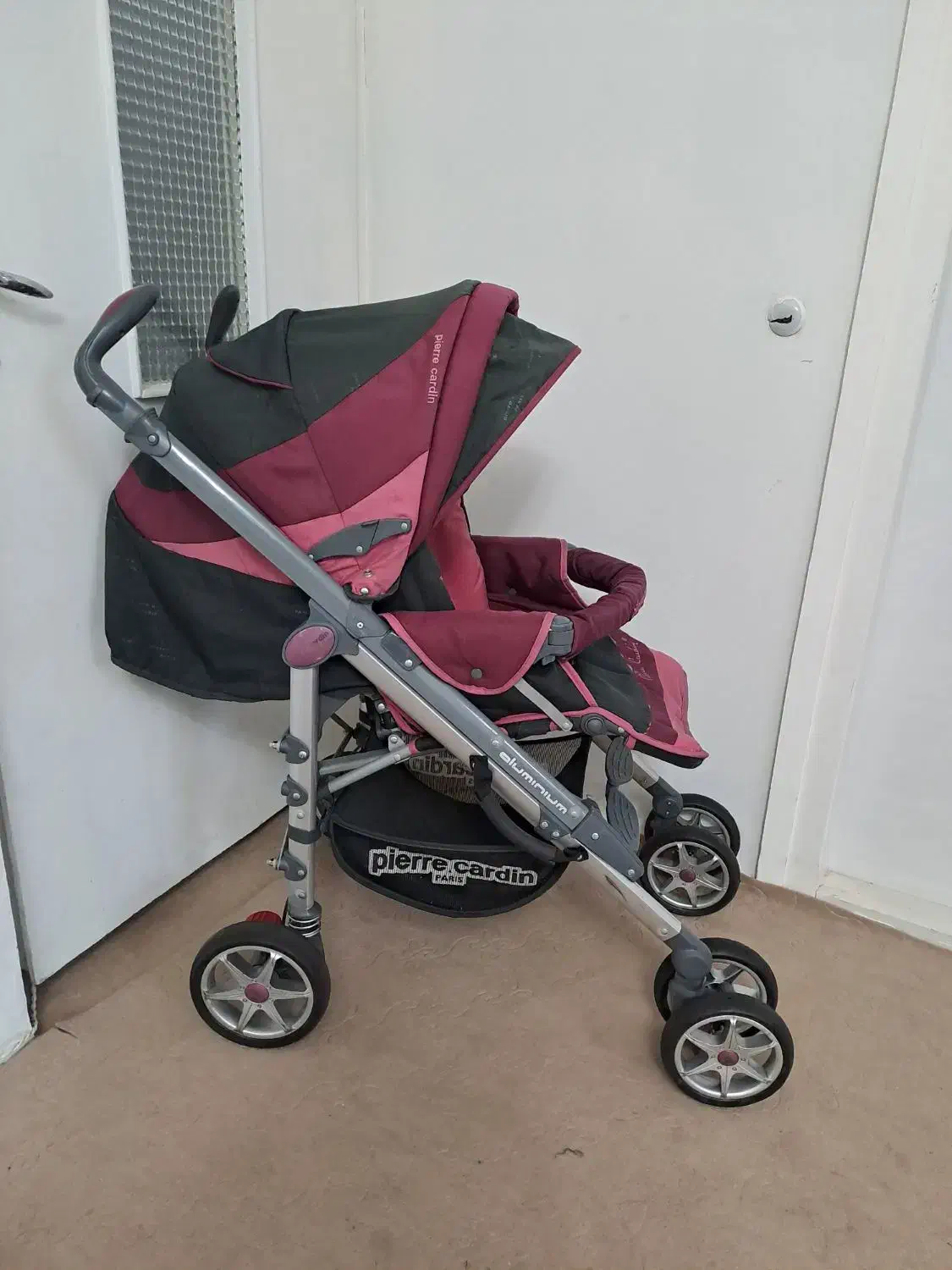 کالسکه عصایی  خارجی دو عدد|کالسکه و لوازم جانبی|تبریز, |دیوار