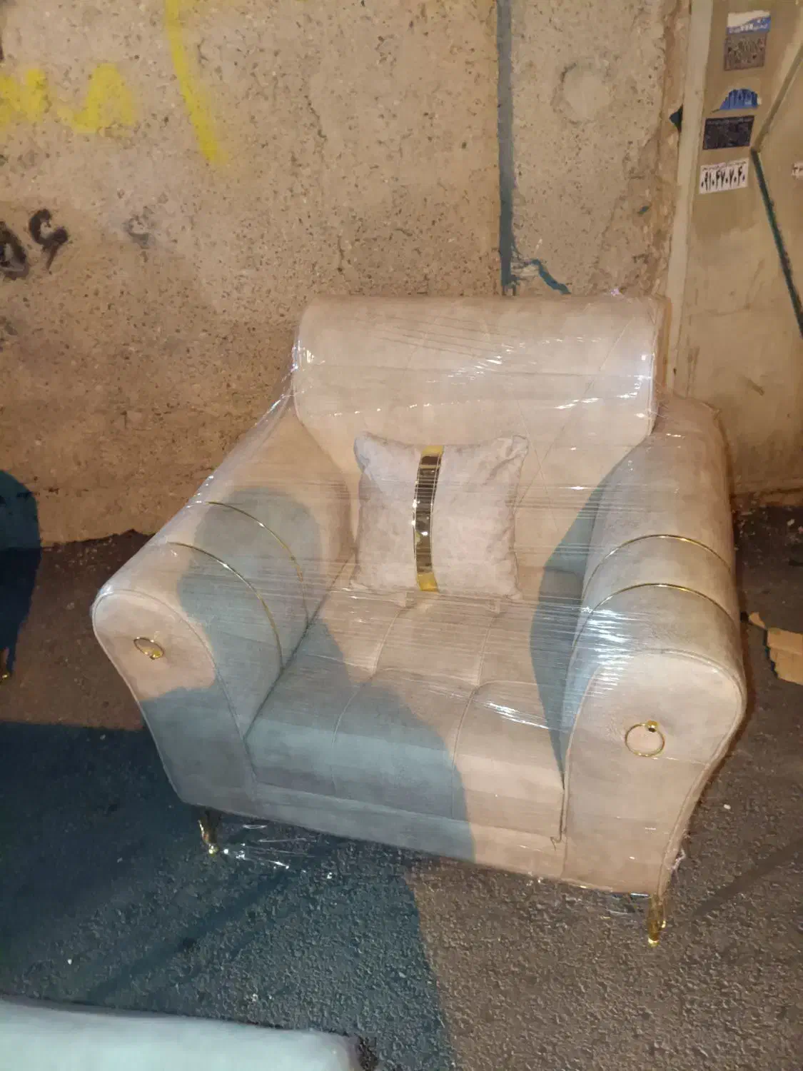 مبل راحتی مدل اسکارلت پایه فلزی|مبلمان خانگی و میز عسلی|پاکدشت, حصار امیر|دیوار