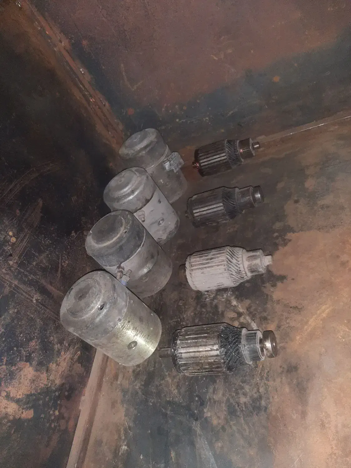 فروش لوازم برقی کامیونFH|قطعات یدکی و لوازم جانبی|زرقان, |دیوار