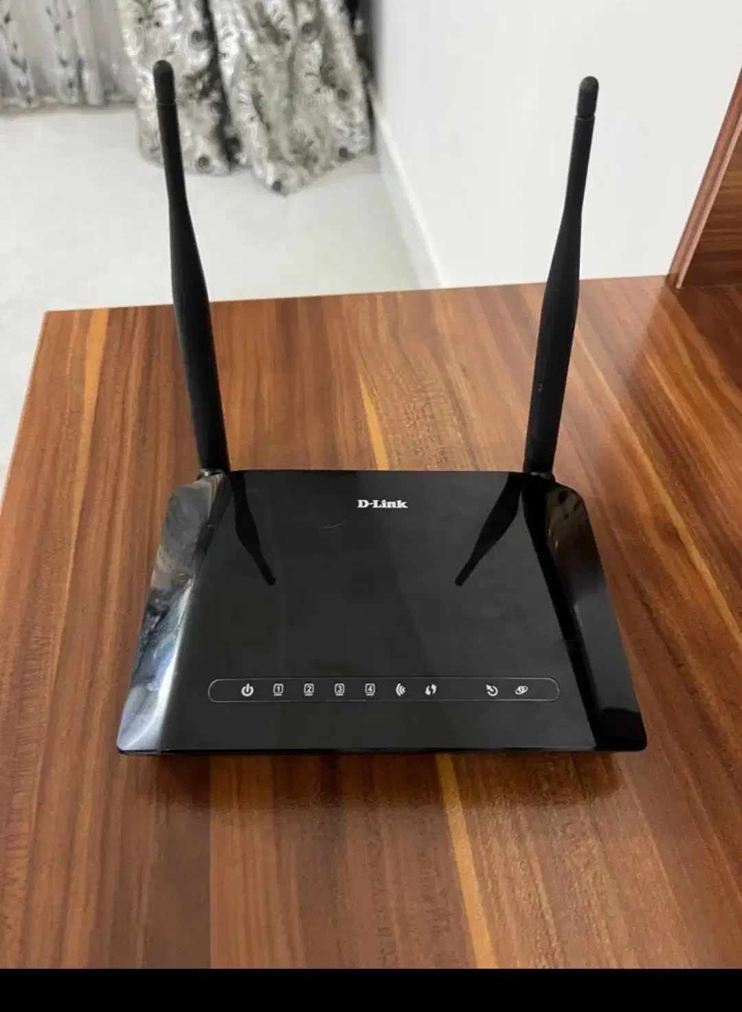 مودم دیلینک دو آنتن مشکی|مودم و تجهیزات شبکه|قم, تولید دارو و یخچال|دیوار