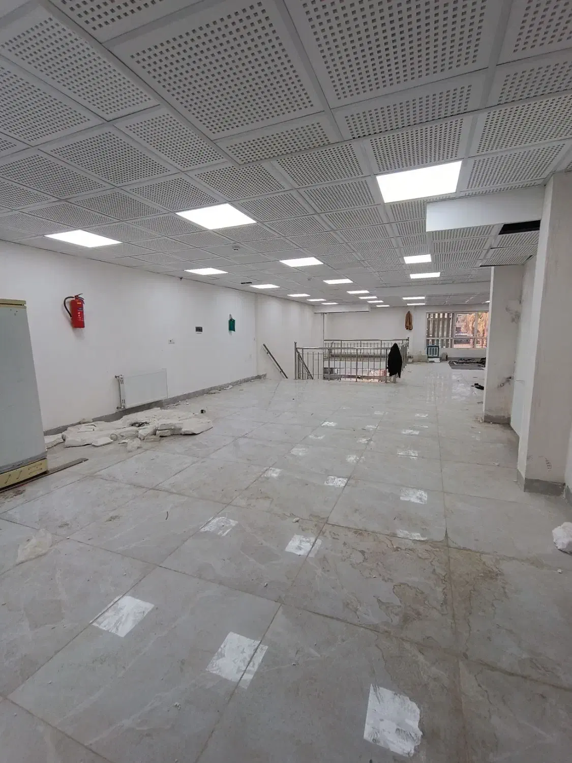 اجاره تجاری /۲۰۰ متری /دوبلکس مرکز شهر|اجارهٔ مغازه و غرفه|زاهدان, |دیوار