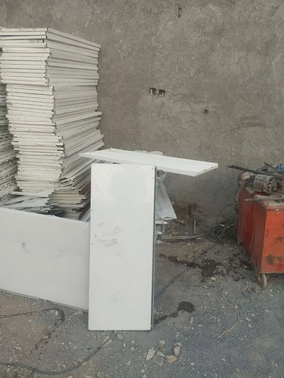 فروش قفسه مغازه ک60تومان|فروشگاه و مغازه|فولادشهر, سایت صنعتی کاوه|دیوار