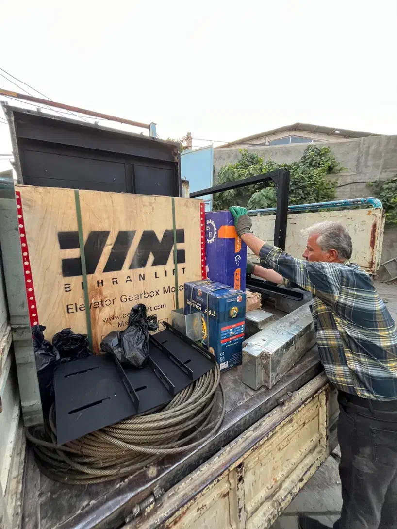 تولید کننده کابین و شستی آسانسور و نصب و راه انداز|خدمات پیشه و مهارت|هادی شهر, |دیوار