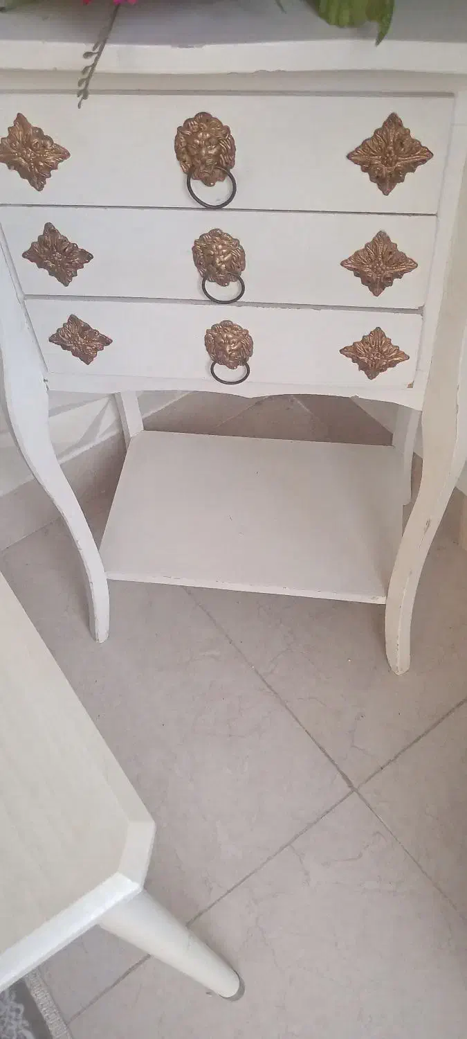 میزتلفن|میز تلفن|ارومیه, |دیوار