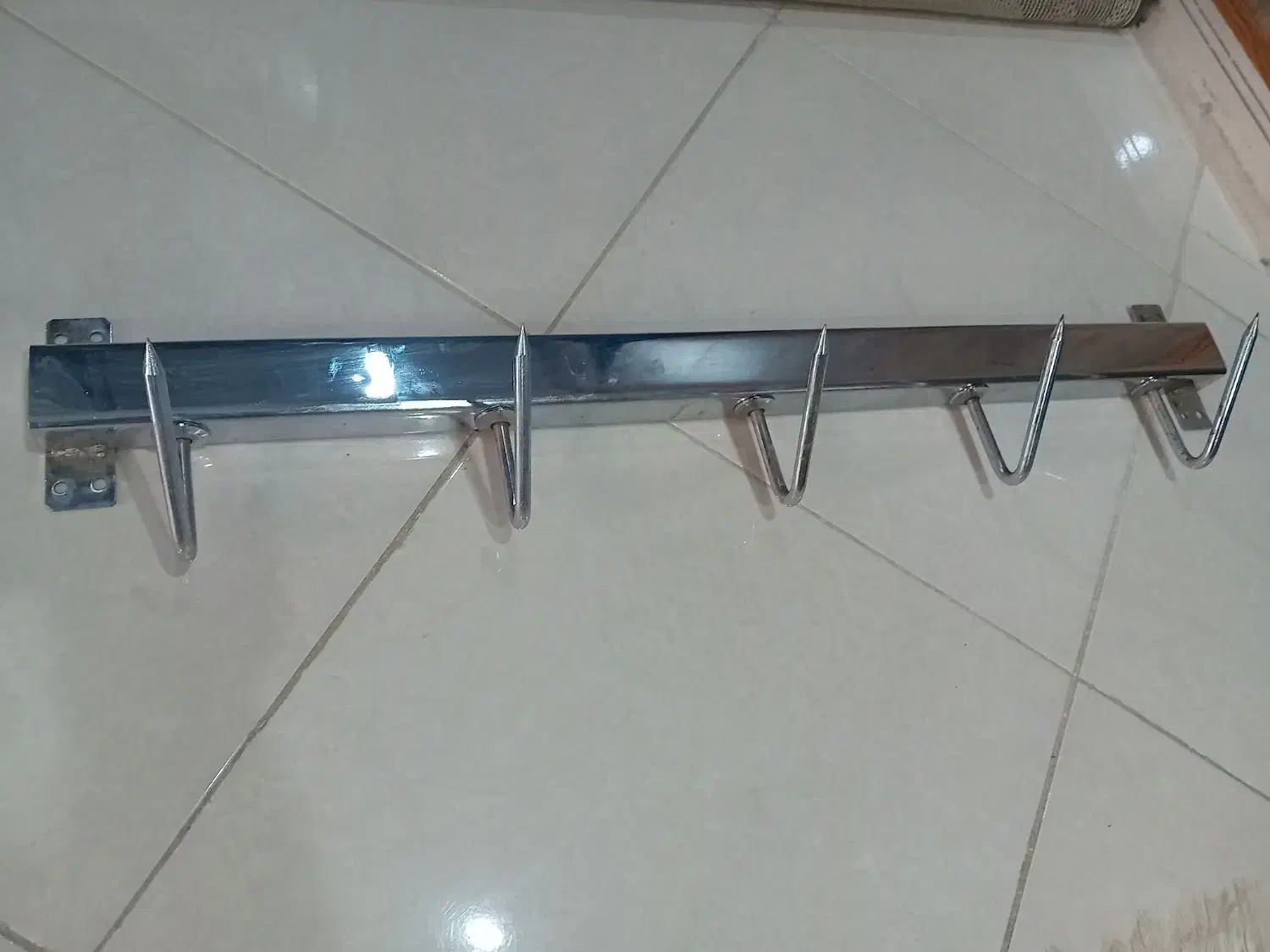 قلاب قصابی|ابزارآلات|مشهد, شهرک لشکر (شهرک غرب)|دیوار