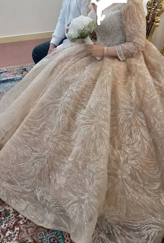 لباس عقد و لباس شب|لباس|تهران, فلسطین (میدان انقلاب)|دیوار