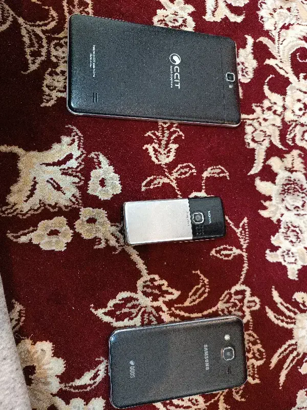 گوشی و تبلت|موبایل|بروجرد, |دیوار