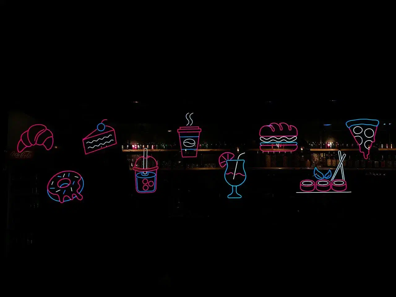 تابلو نئون|ریسه و چراغ تزئینی|رشت, رودباری|دیوار