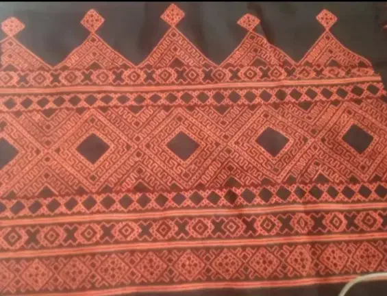 پرکار|لباس|ایرانشهر, |دیوار