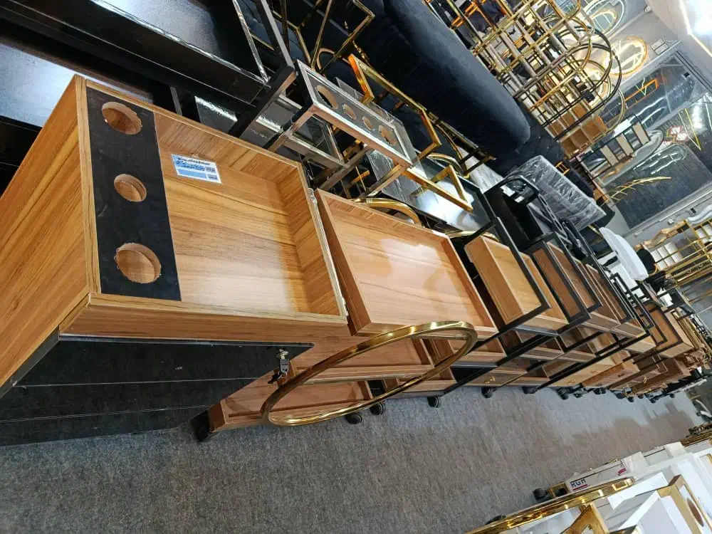 نیم ست آفیس دکمه خور|آرایشگاه و سالنهای زیبایی|یزد, |دیوار