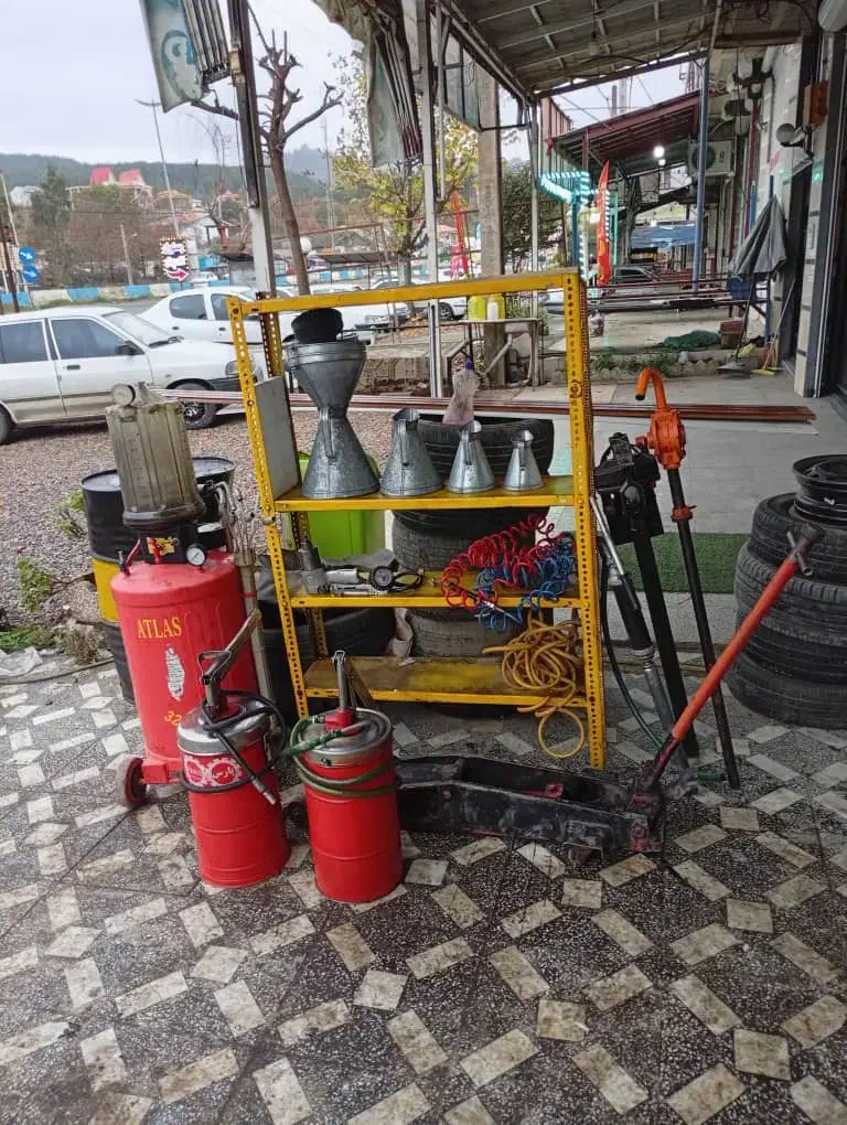 تعویض روغنی  و پنچر گیری|ماشین‌آلات صنعتی|رضوانشهر, |دیوار