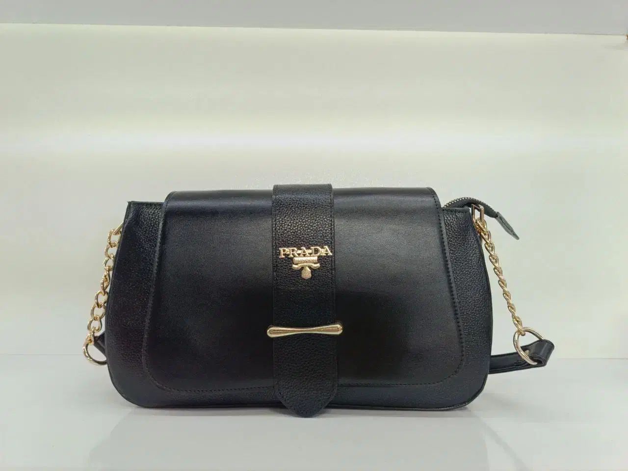 کیف زنانه چرم طبیعی سایز متوسط|کیف، کفش، کمربند|محمدشهر, محمدشهر|دیوار