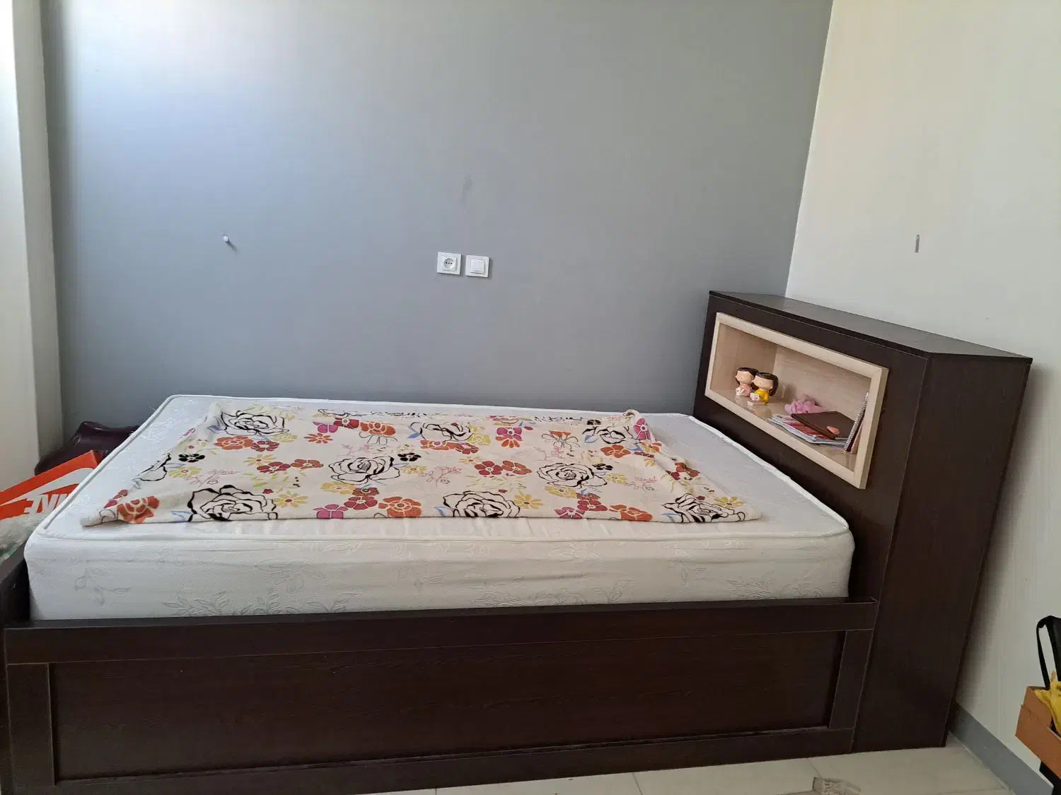 تخت خواب|تخت و سرویس خواب|فولادشهر, B7|دیوار