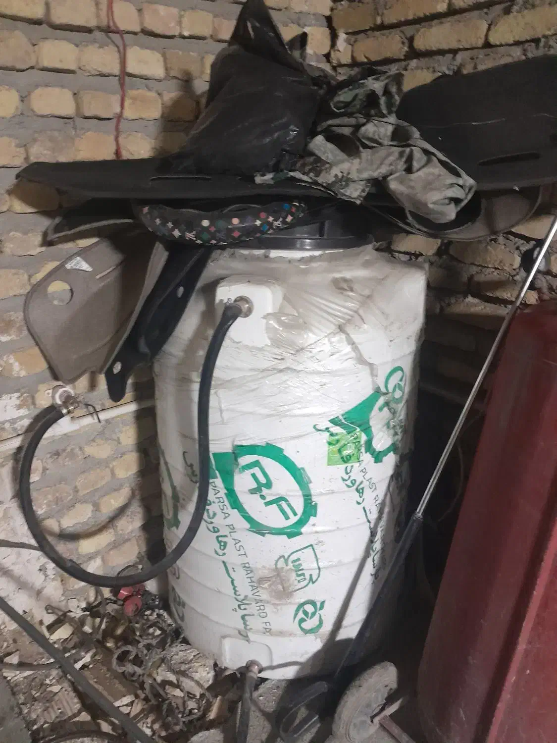 تانکر اب ۴ لایه ۳۵۰ لیتری|مصالح و تجهیزات ساختمان|کرمانشاه, |دیوار