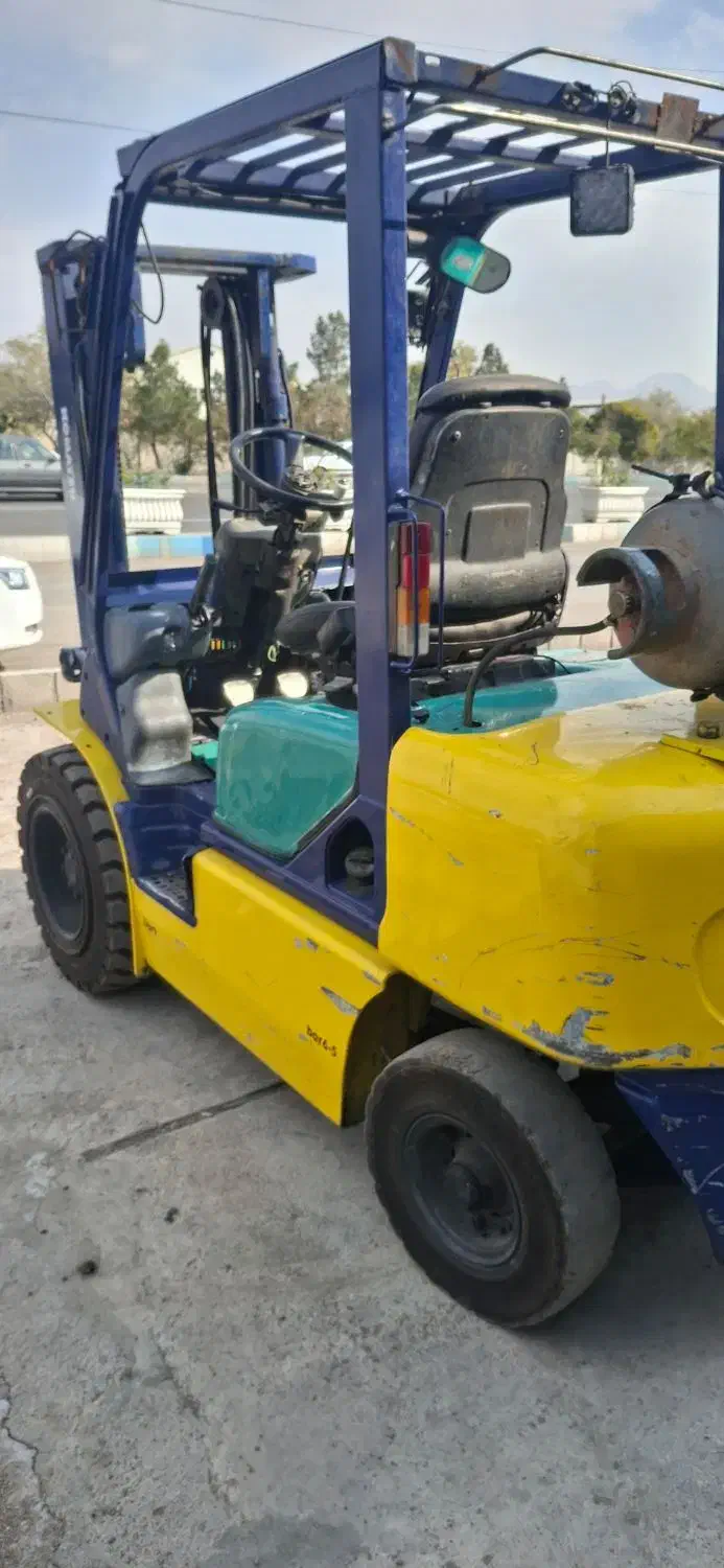 لیفتراک کوماتسو ۲.۵ تن|خودرو سنگین|تبریز, |دیوار