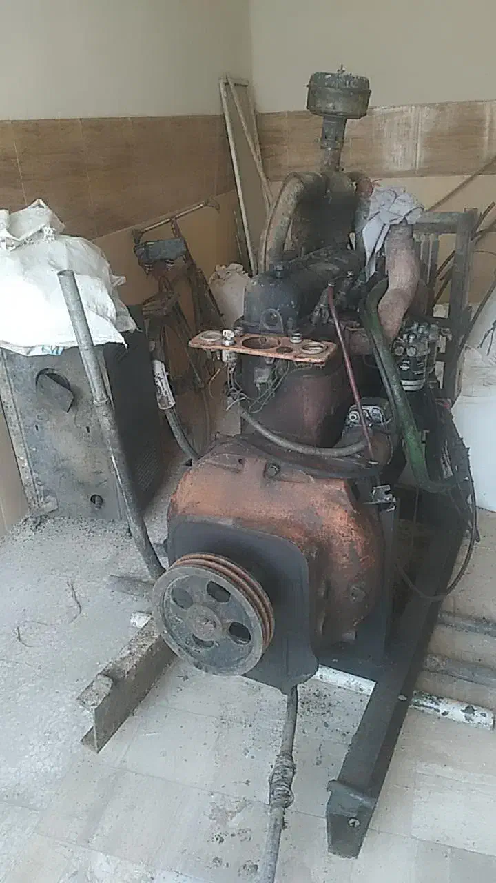 یک عدد موتور رمانی. برای چاه اب سالم.|ماشین‌آلات صنعتی|اراک, |دیوار