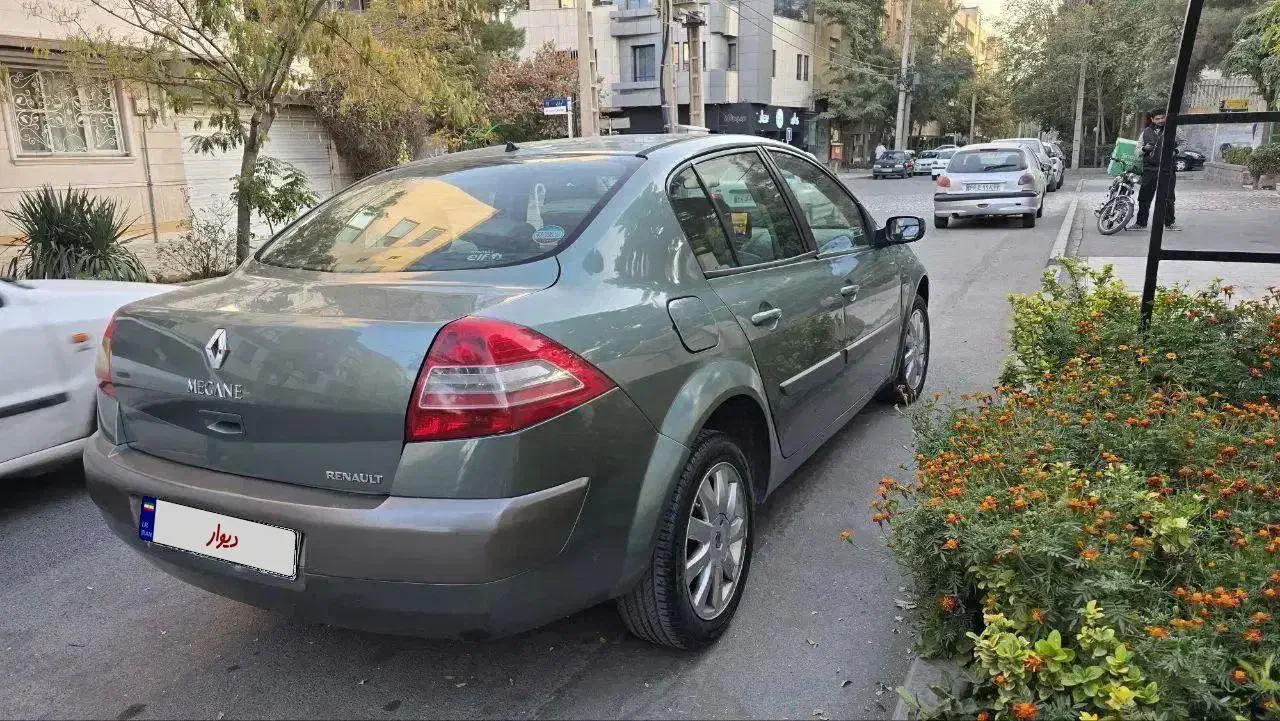 مگان ۲۰۰۰ اتومات مدل ۲۰۱۰|خودرو سواری و وانت|مشهد, راهنمایی|دیوار