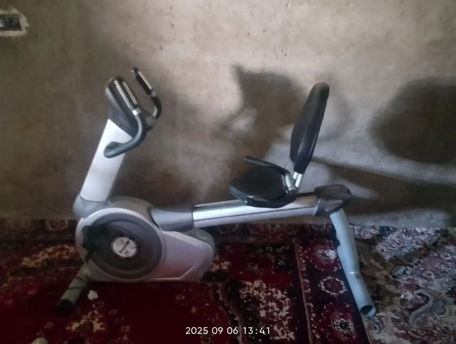 وسایل ورزشی دوچرخه ثابت خانگی|تجهیزات ورزشی|خاش, |دیوار