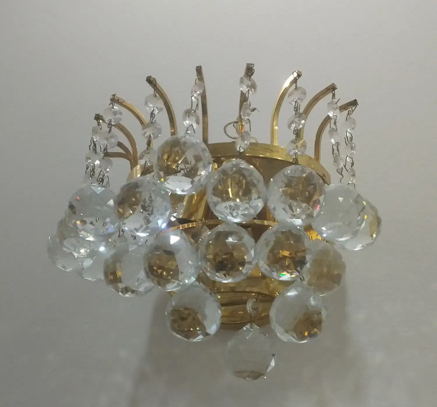 لوستر|لوستر و چراغ آویز|پرند, فاز ۰|دیوار