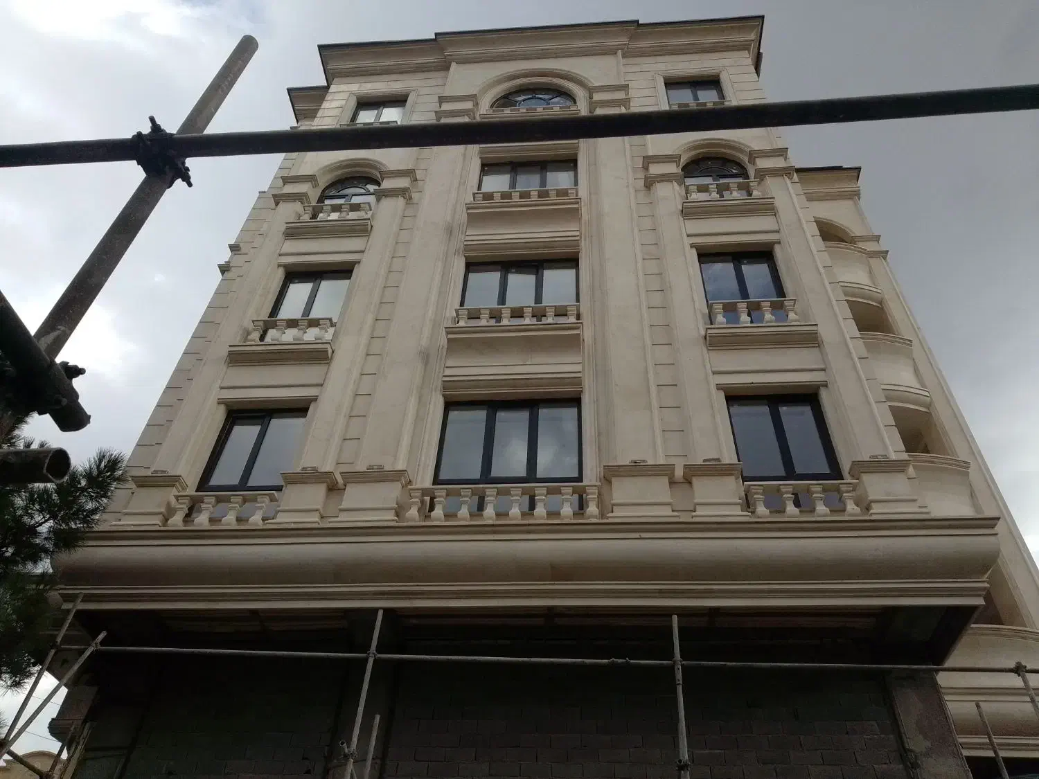 اجرای سنگ کاری نما آجر نما سرامیک کاری|خدمات پیشه و مهارت|دماوند, دماوند|دیوار