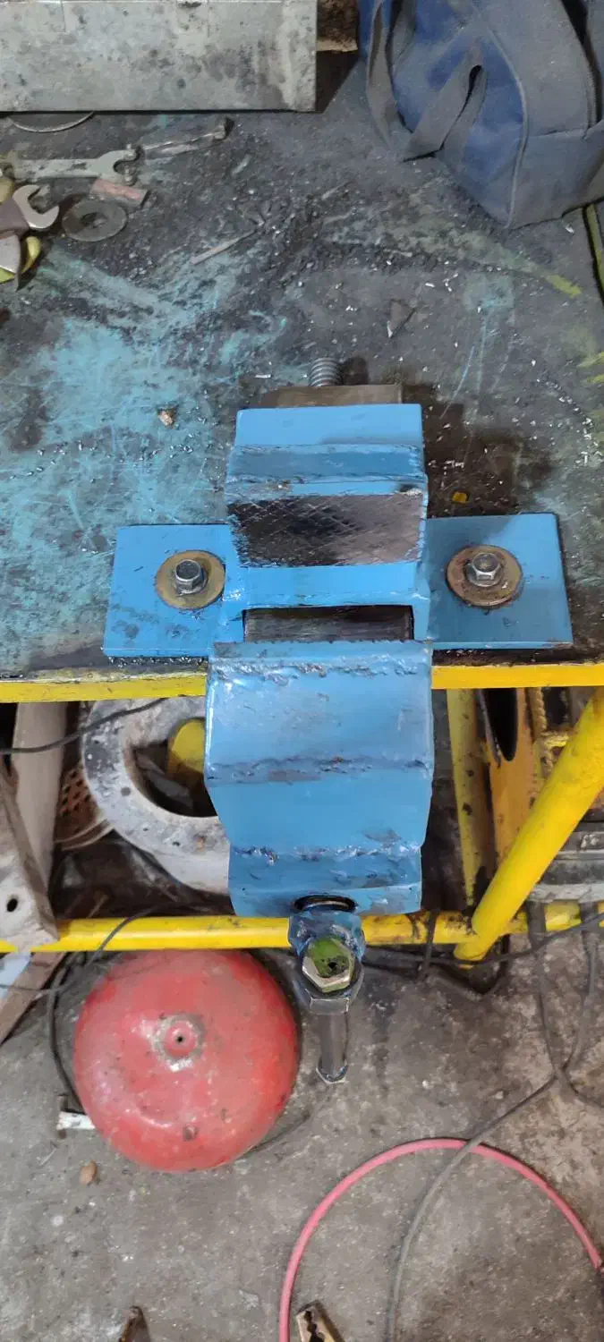 ساخت انواع گیره های صنعتی و تعمیر|خدمات پیشه و مهارت|بیلوار, |دیوار