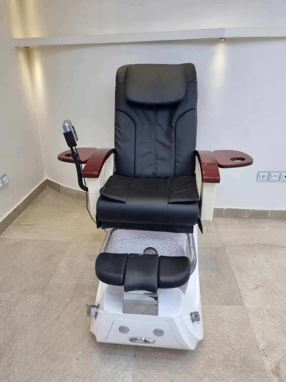 صندلی پدیکور ماساژوردار وارداتی|آرایشگاه و سالن‌های زیبایی|تهران, باغ فیض|دیوار