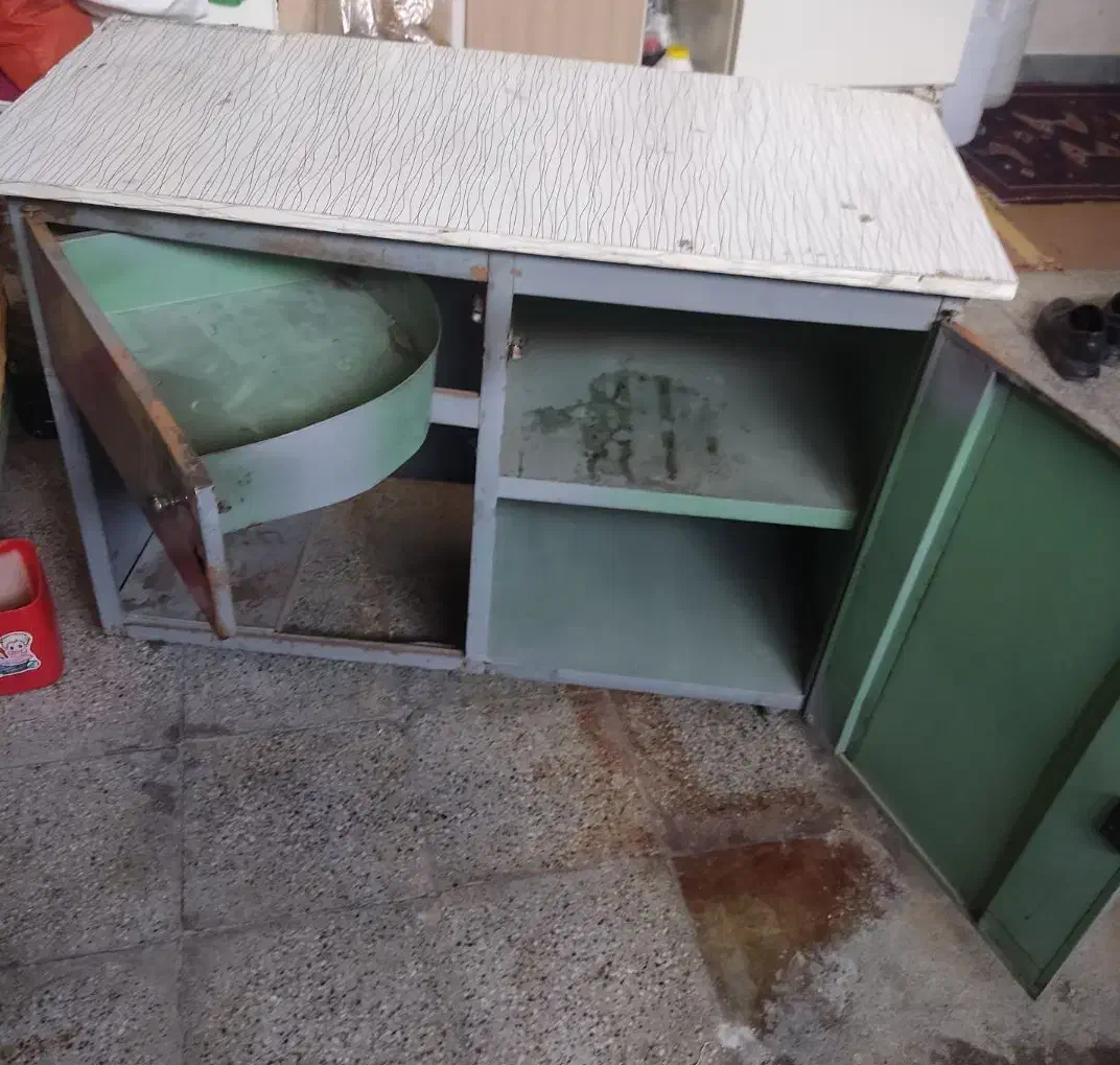 میز|میز تحریر و کامپیوتر|بیرجند, |دیوار