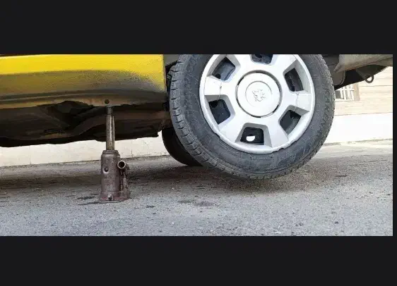 جک روغنی پنج تنی انواع خودرو|قطعات یدکی و لوازم جانبی|هشتگرد, شهرک راه آهن|دیوار