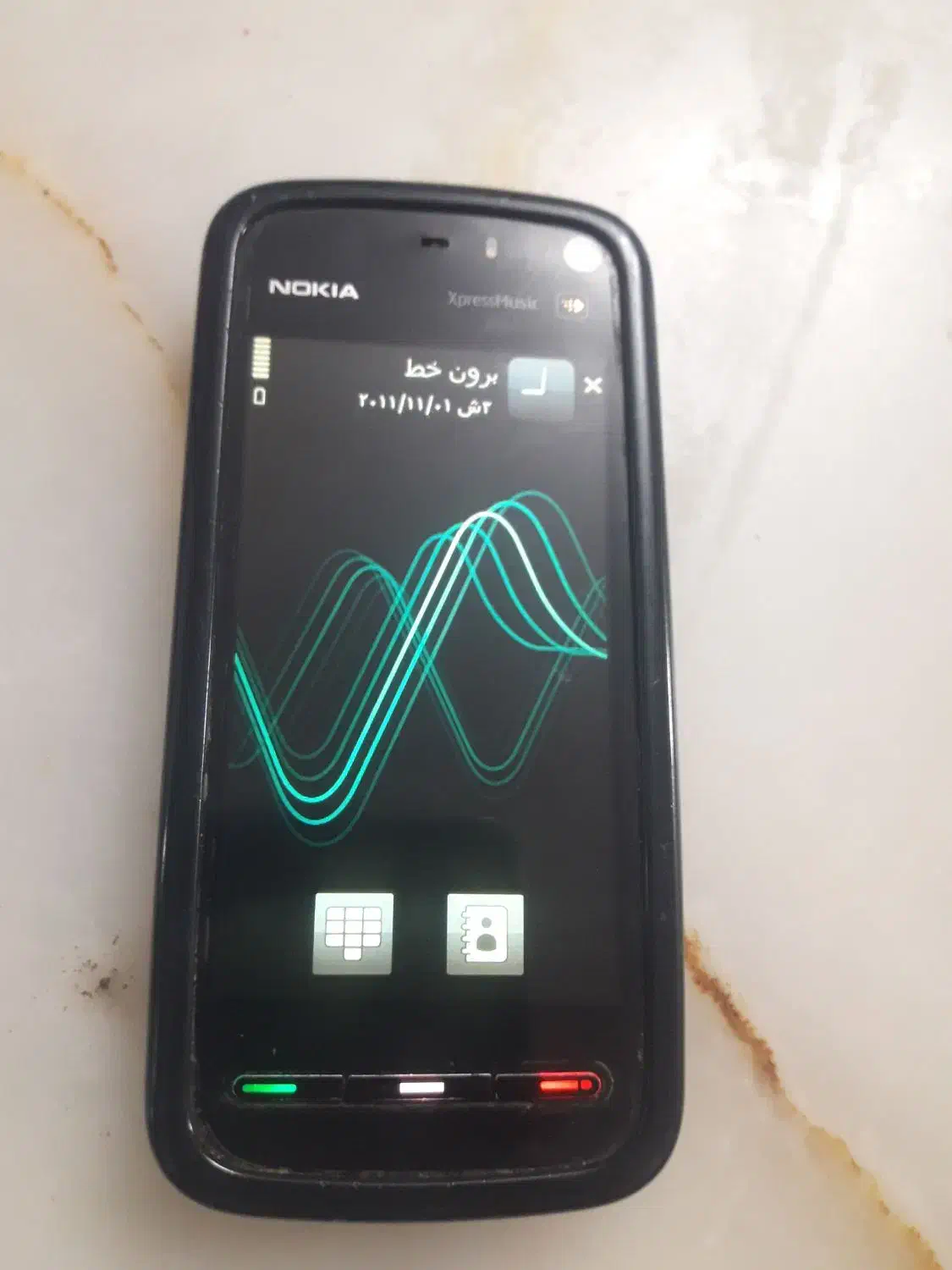 نوکیا۵۸۰۰وموتورلا.وی تری.|موبایل|تبریز, |دیوار