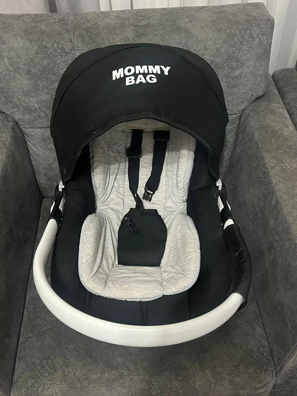 کریر نوزاد نو و تمیز|کالسکه و لوازم جانبی|سلمان‌شهر, |دیوار