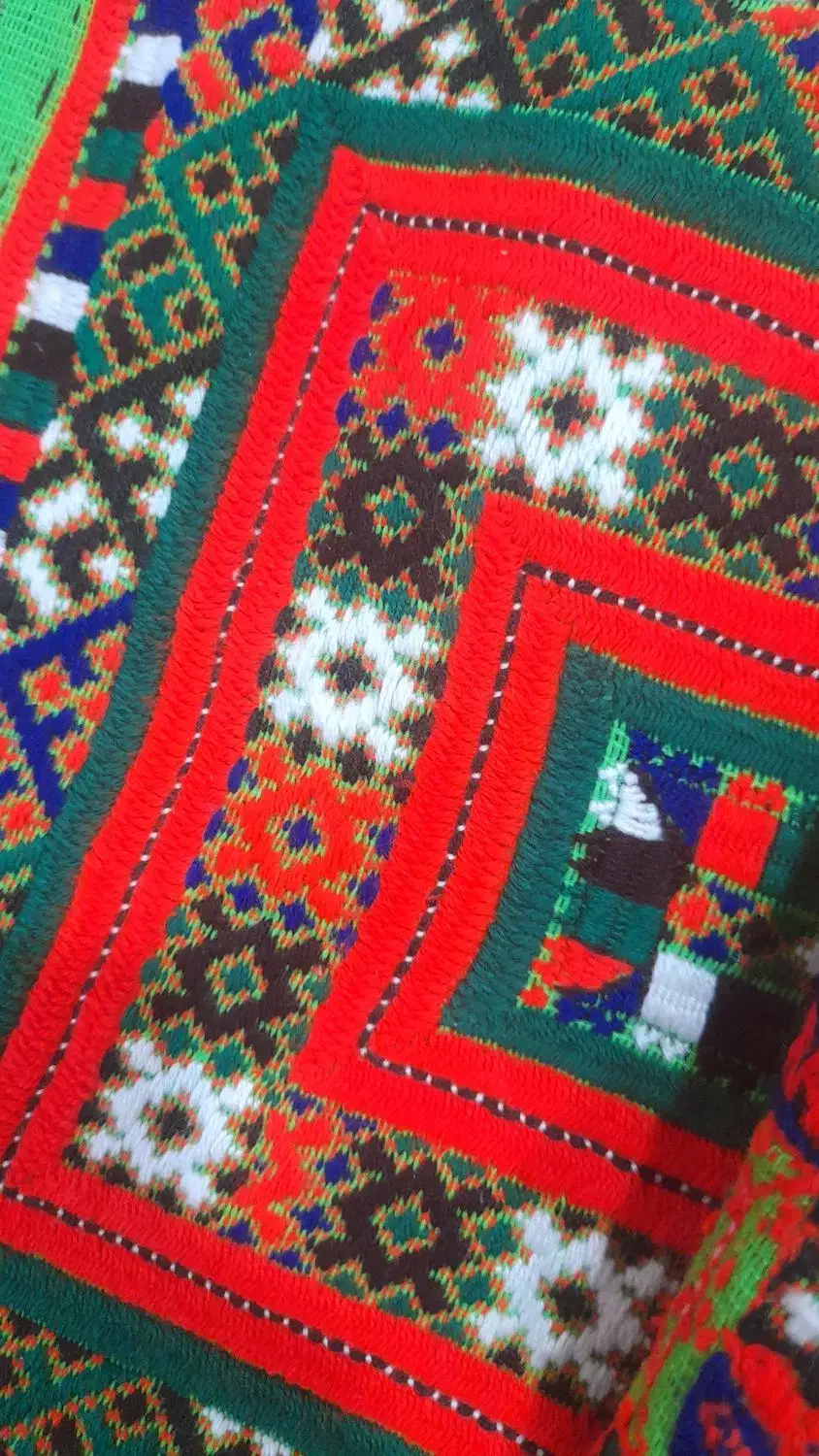 کریشی و دوخت گد پذیرفته میشود.|لباس|سراوان, |دیوار