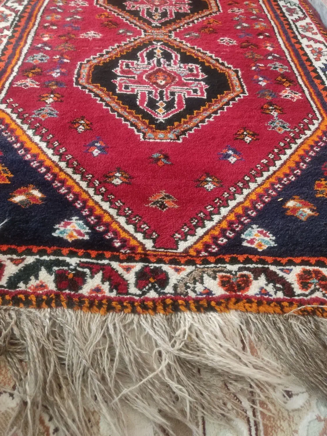 فرش محلی باریکه|فرش|مرودشت, ثبت احوال|دیوار