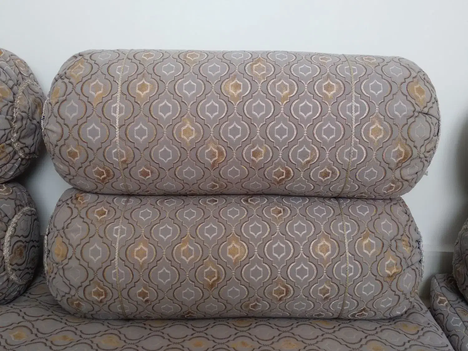 ده عدد بالشت پر|رختخواب، بالش، پتو|لردگان, |دیوار