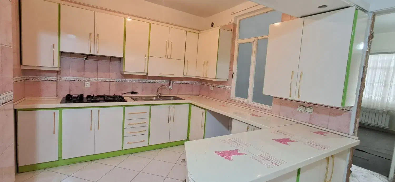 اپارتمان ۷۵ متری در خ کاشان