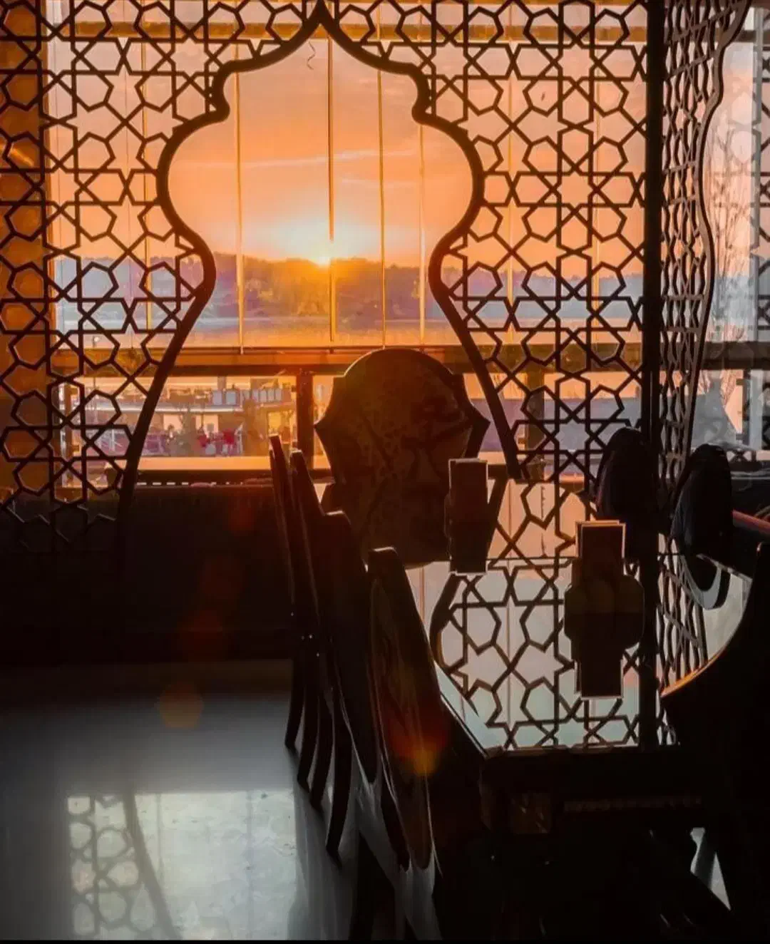 استخدام کار در کافه و رستوران|استخدام خدمات فروشگاه و رستوران|تهران, گلستان (شهرک راه آهن)|دیوار