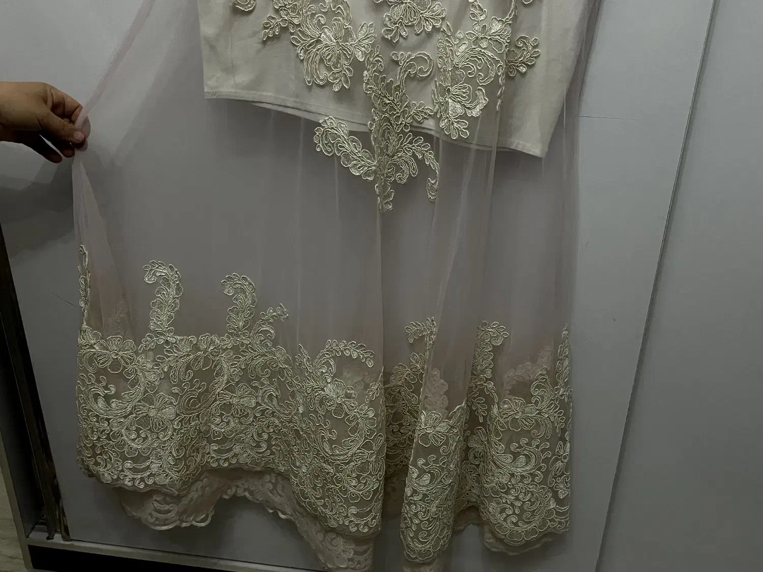 پیراهن مجلسی|لباس|مراغه, |دیوار