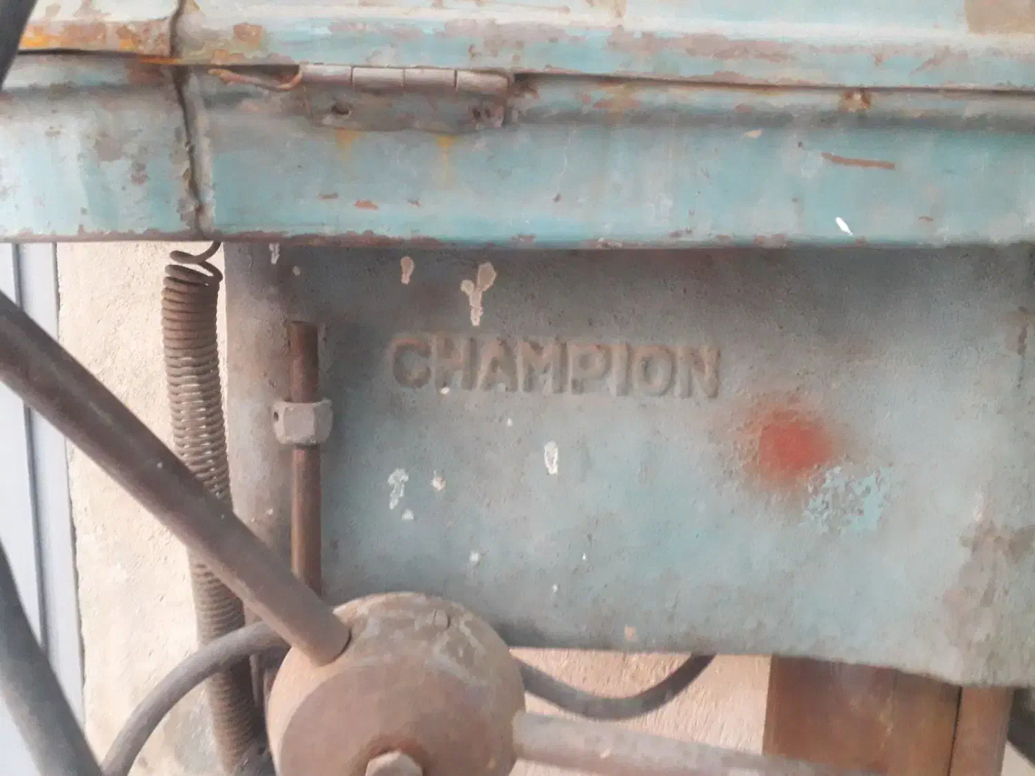 ابزار الات|ابزارآلات|سیاخ دارنگون, |دیوار