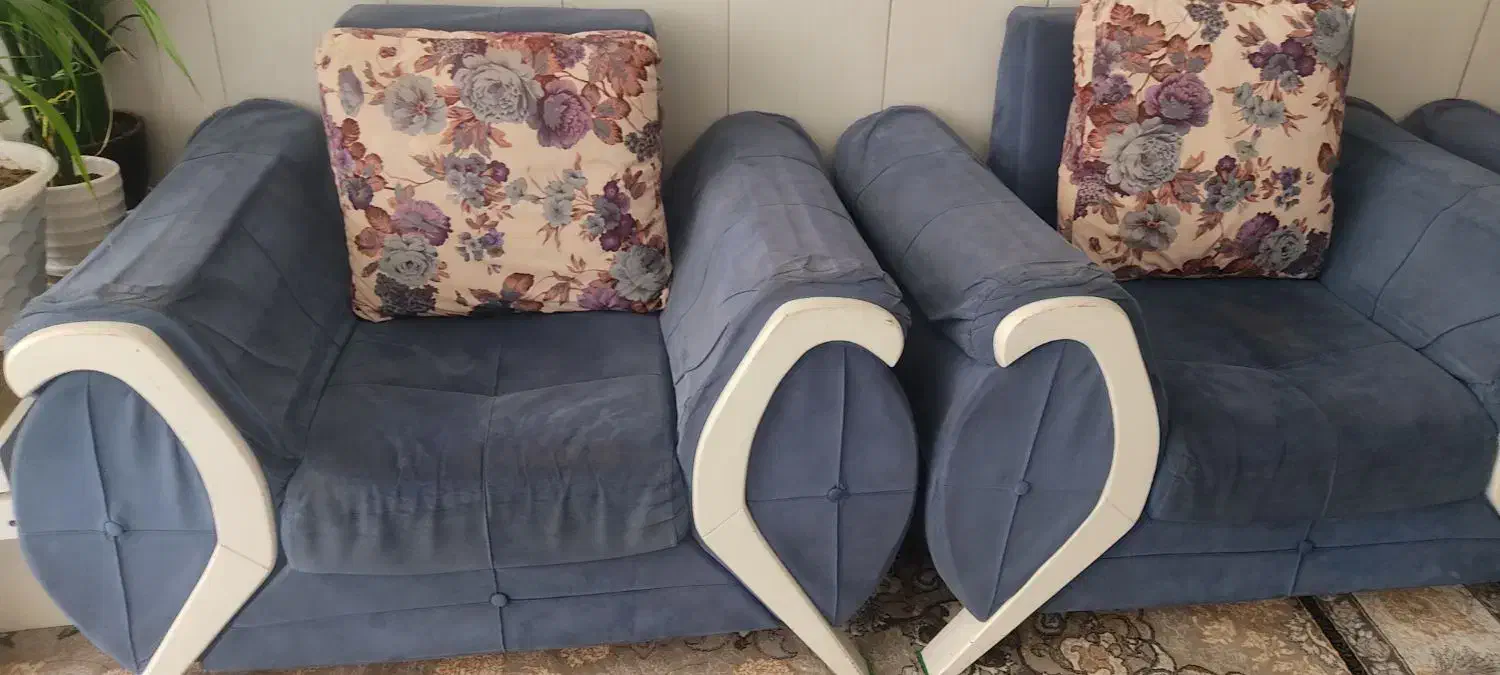 مبل راحتی هفت نفره همراه با میز|مبلمان خانگی و میز عسلی|اصفهان, گرکان|دیوار