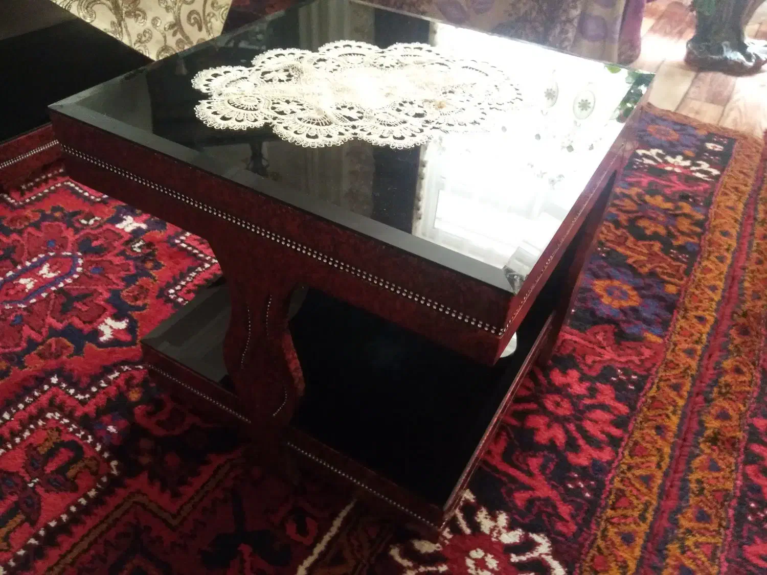 میز و مبل در حد نو|مبلمان خانگی و میز عسلی|عجب شیر, |دیوار