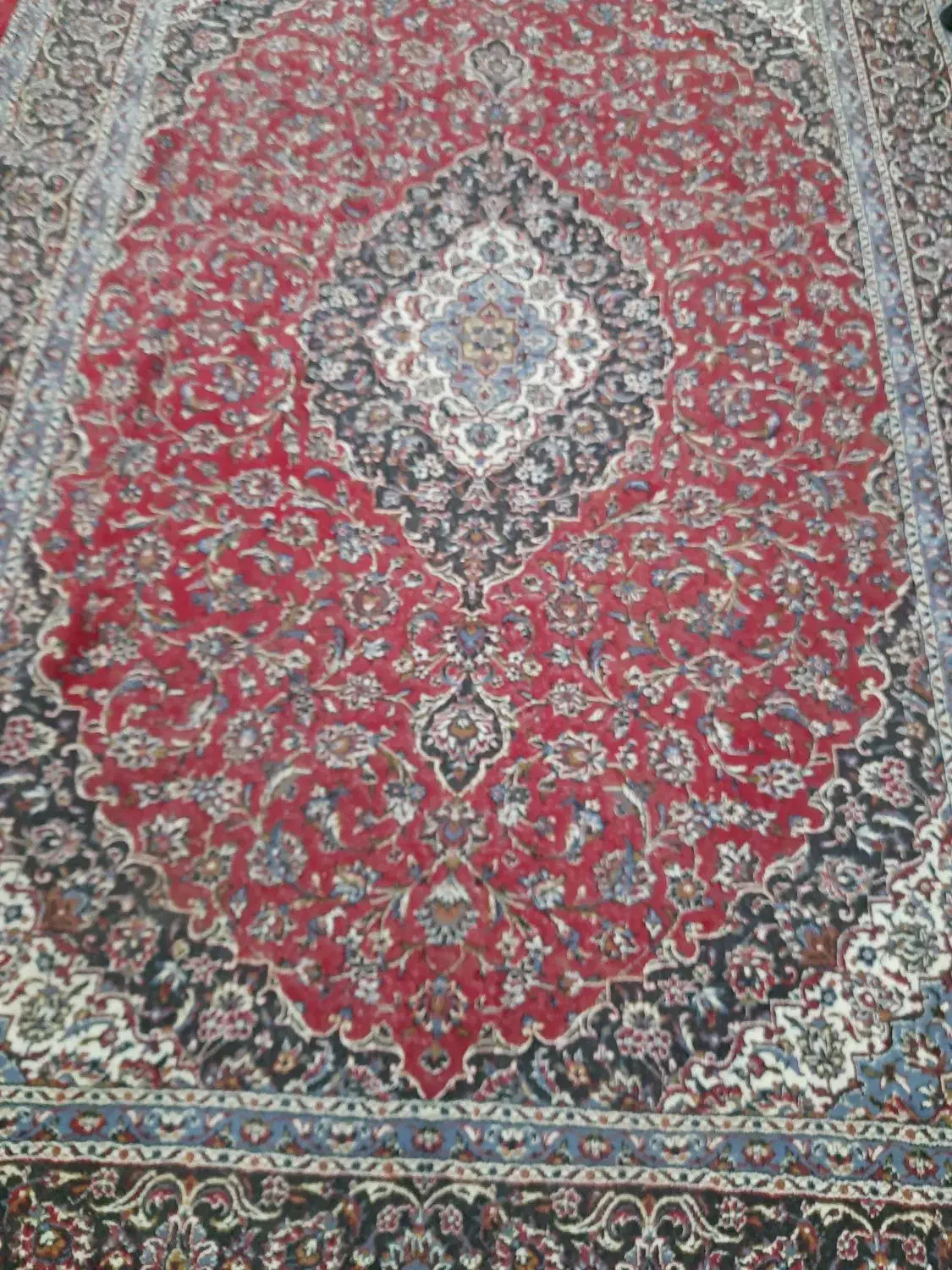 یک جفت فرش ۶ متری و یک عدد کناره|فرش|قم, زنبیل آباد|دیوار