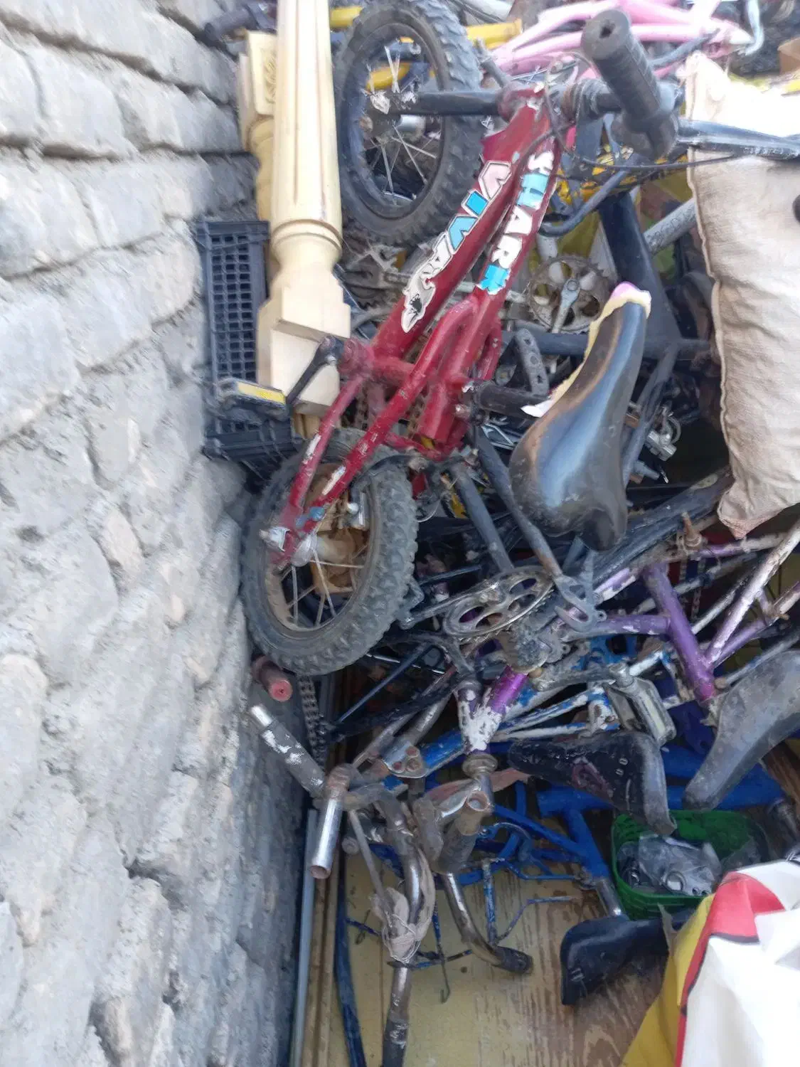 تنه و طوقه و لوازم دوچرخه استوک|دوچرخه، اسکیت، اسکوتر|تربت‌حیدریه, بالا ولایت|دیوار