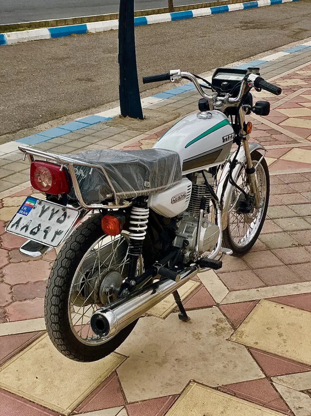 موتورسیکلت هندا|موتورسیکلت|مشهد, کوی پلیس|دیوار