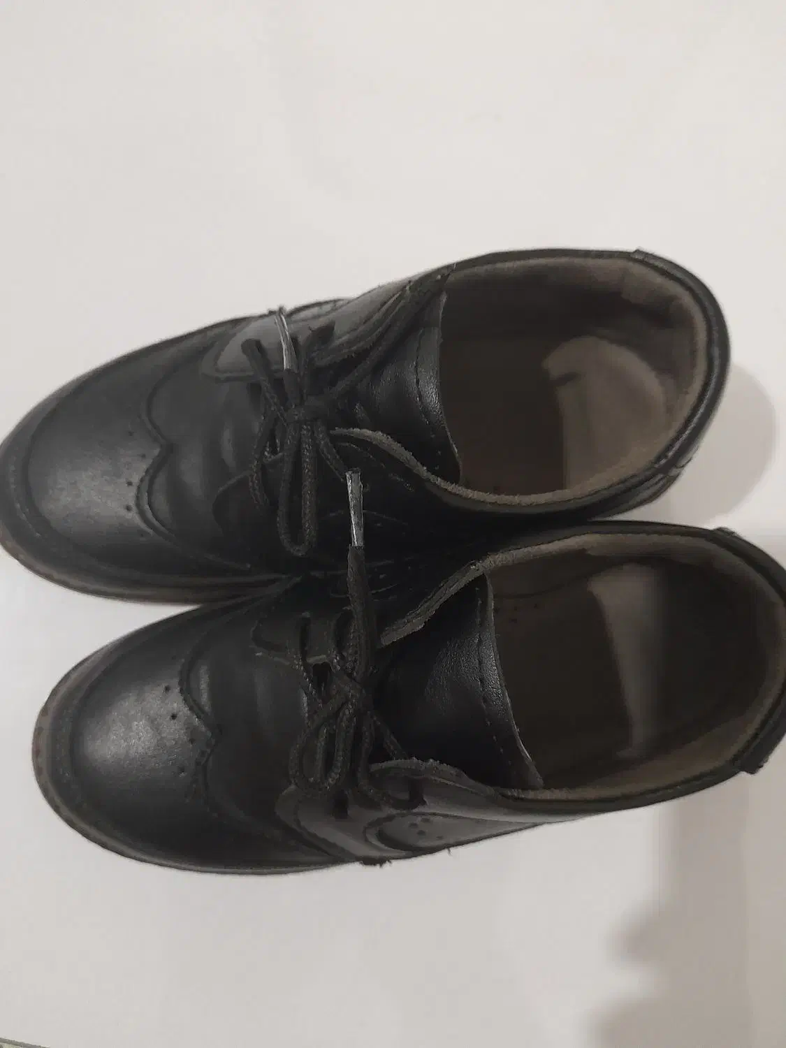 کفش بچگانه  پسرانه|کفش و لباس بچه|صحنه, |دیوار