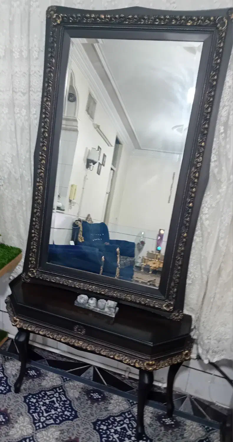 آینه قدی ومیز .ناهار خوری ۴نفره|آینه|تهران, فرودگاه مهرآباد|دیوار