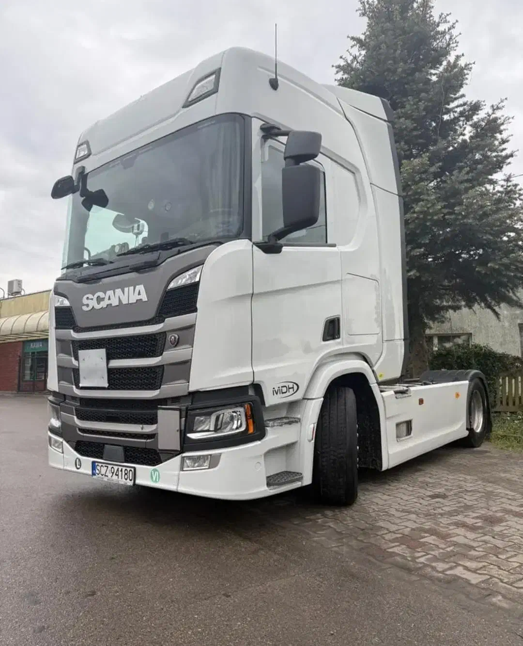 انواع کامیون کشنده اروپایی وارداتی ولوو اسکانیا|خودرو سنگین|یزد, |دیوار