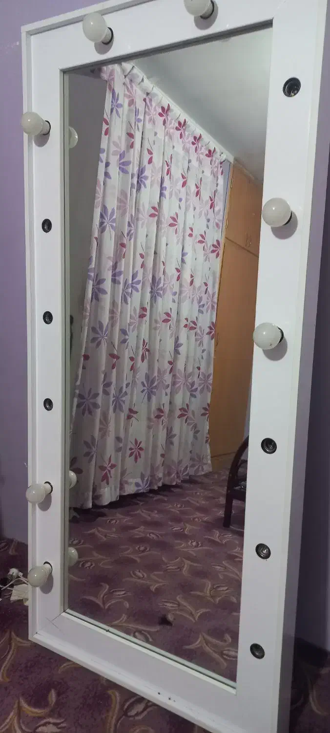 آینه ی قدی|آینه|همدان, |دیوار