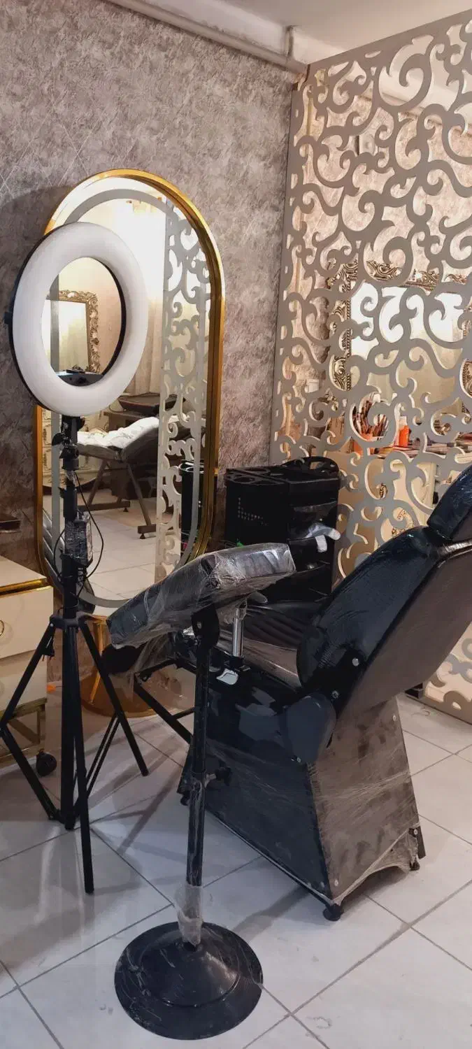 اجاره میز ناخن ۸۵۰تومان|اجارهٔ کوتاه‌مدت دفتر کار و فضای آموزشی|قزوین, |دیوار