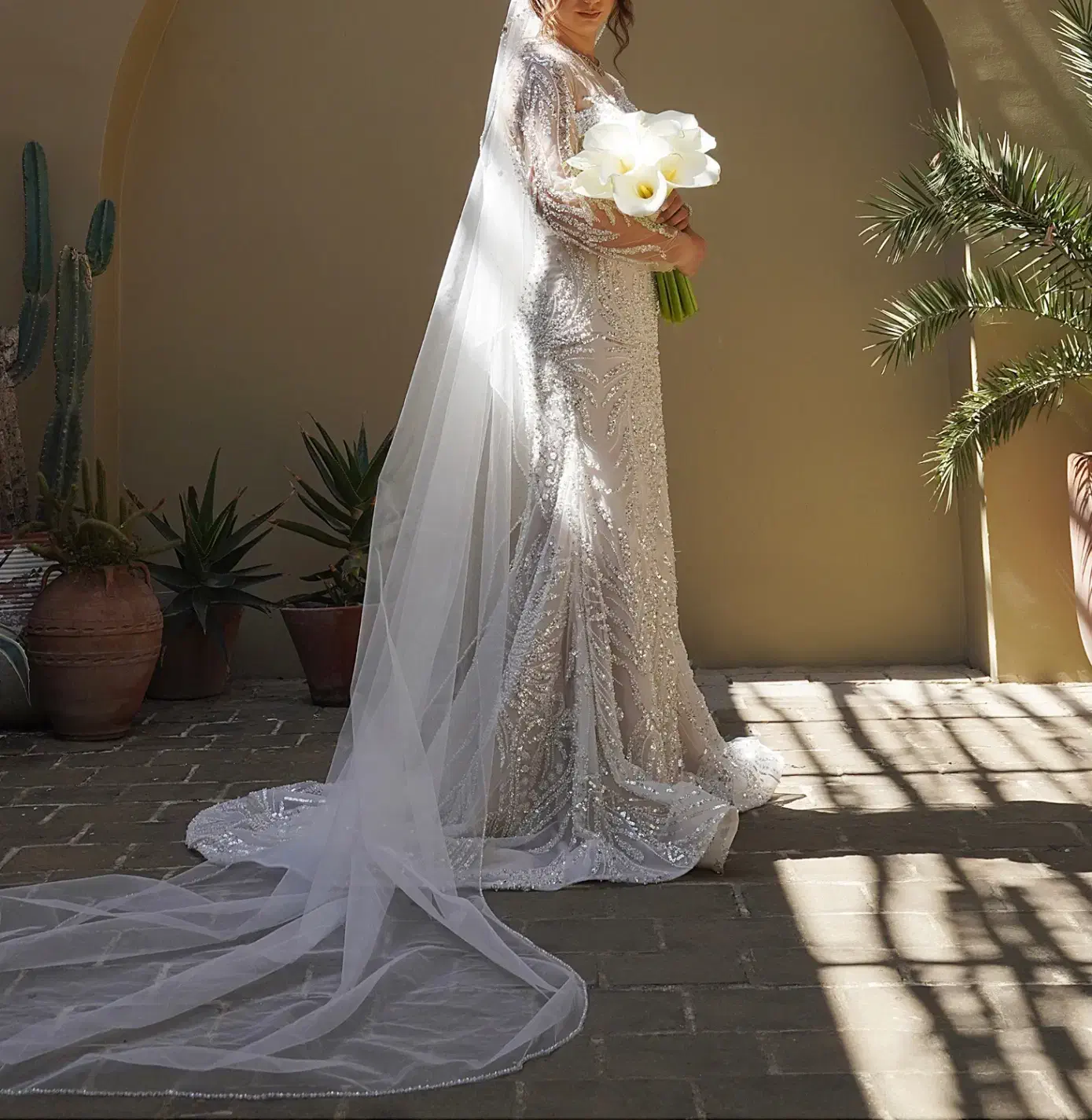 لباس عقد|لباس|تهران, آسمان|دیوار